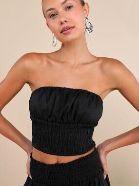 Lulus Modern Sweetheart Black Smocked Strapless Crop Top - Size S